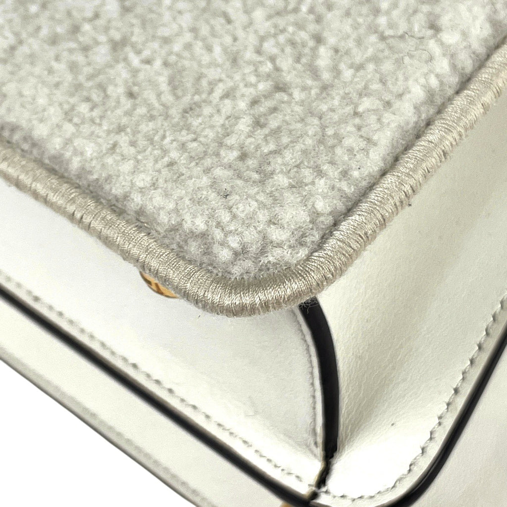 フェンディ ピーカブー アイシーユー ミディアム ハンドバッグ 2WAY ショルダーバッグ ムートン ハンドバッグ レザー ホワイト 8BN321 レディース 【中古】brbag