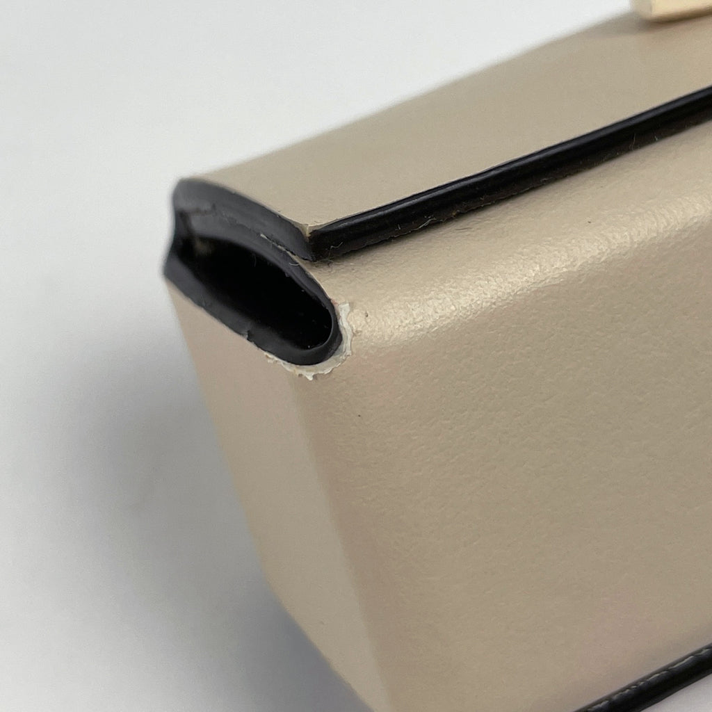 フェンディ ロゴ チャーム パフュームホルダー ペカン柄 バッグチャーム レザー GP ベージュ ゴールド レディース 【中古】brbag