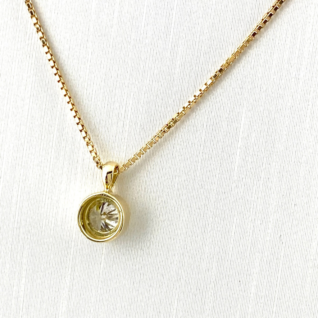 ダイヤモンド デザインネックレス YG イエローゴールド ペンダント ネックレス K18 ダイヤモンド レディース 【中古】nbjwl