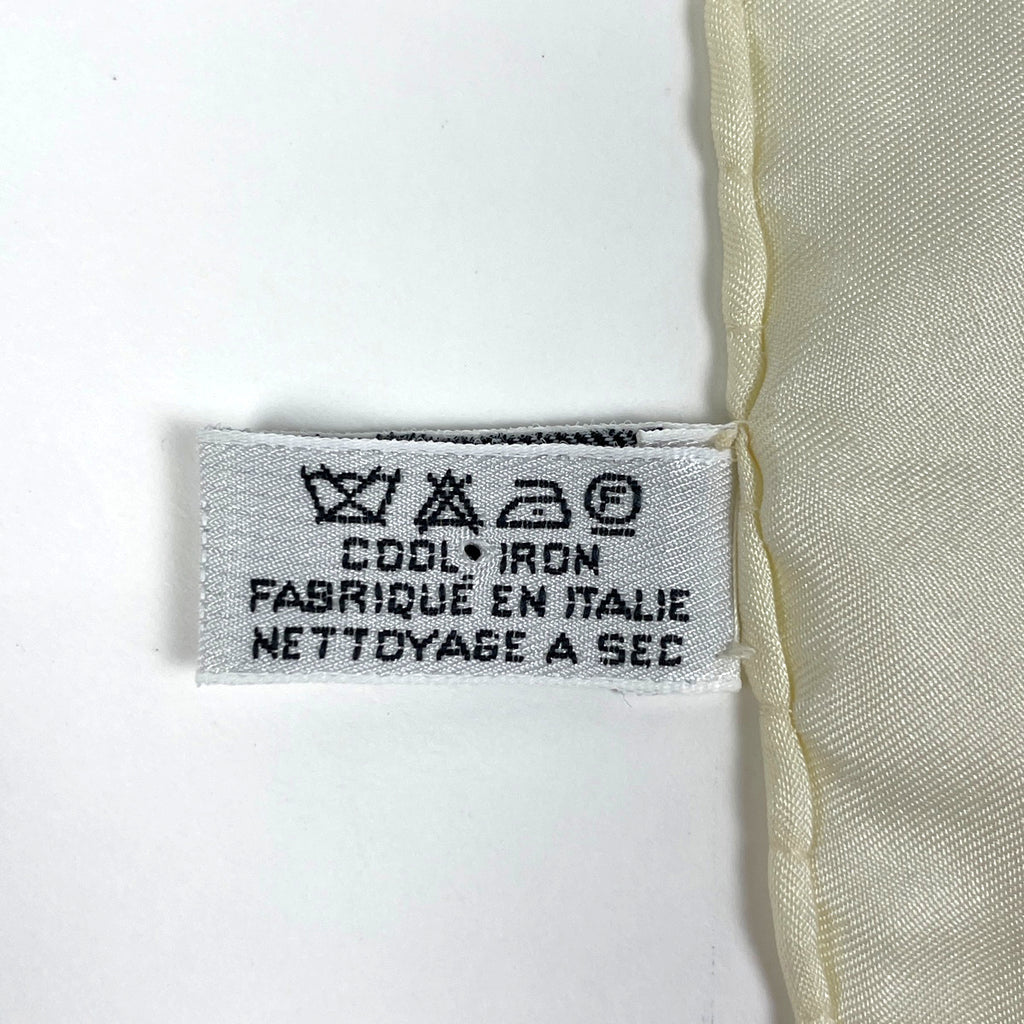 シャネル フラワー柄 スカーフ 花柄 ココマーク スカーフ シルク ホワイト マルチカラー レディース 【中古】brbag