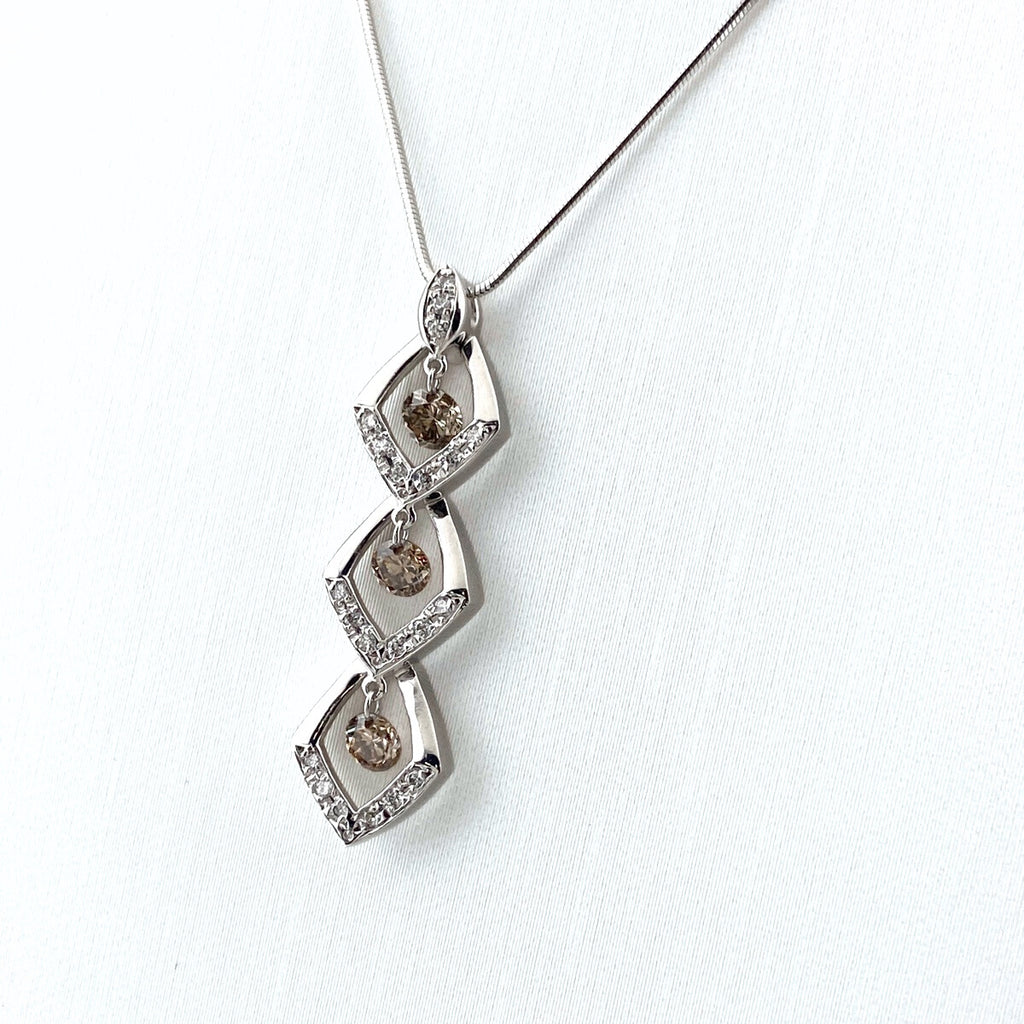 メレダイヤ デザインネックレス WG ホワイトゴールド ペンダント ネックレス K18 WG ダイヤモンド レディース 【中古】nbjwl