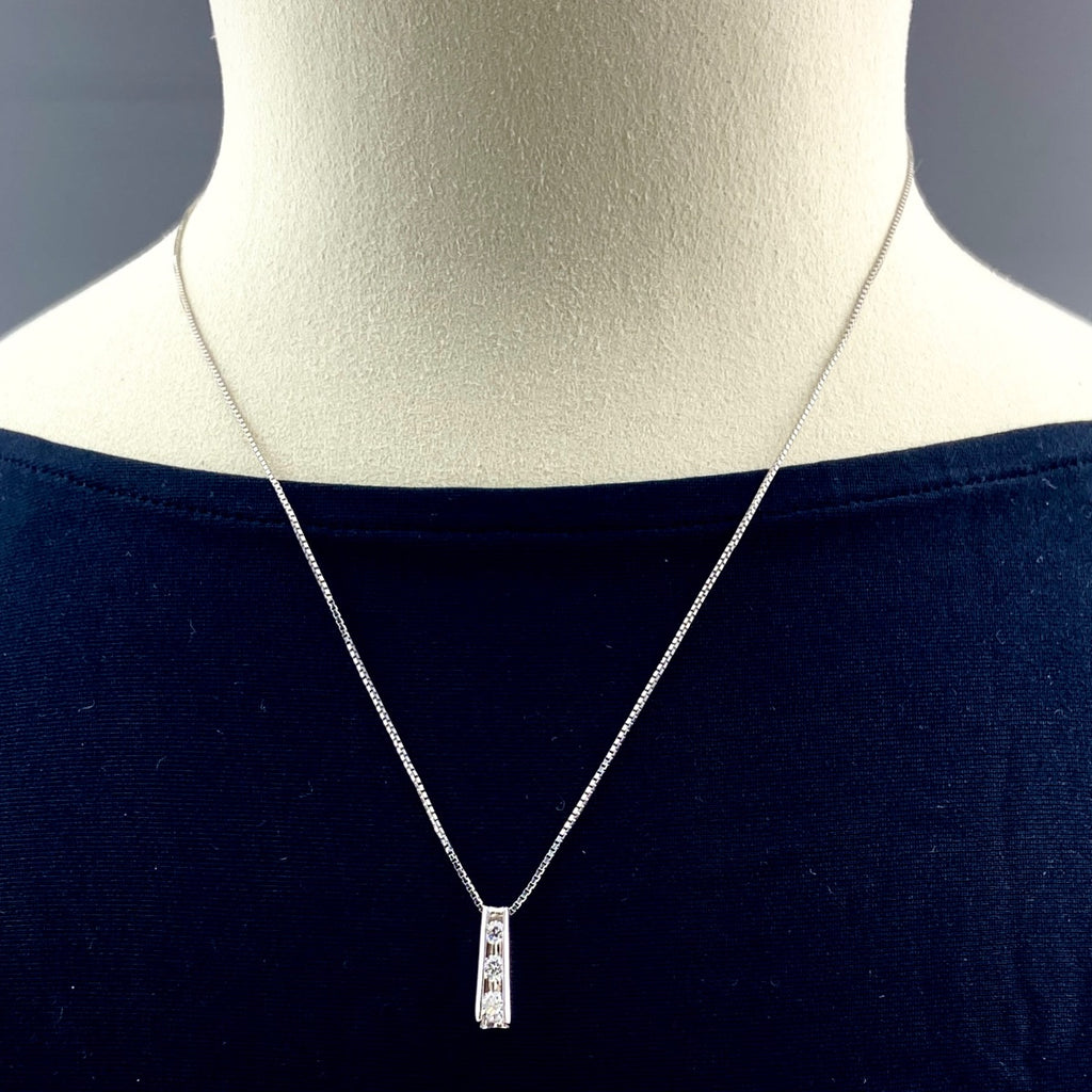 メレダイヤ デザインネックレス プラチナ ペンダント ネックレス Pt900 Pt850 ダイヤモンド レディース 【中古】nbjwl