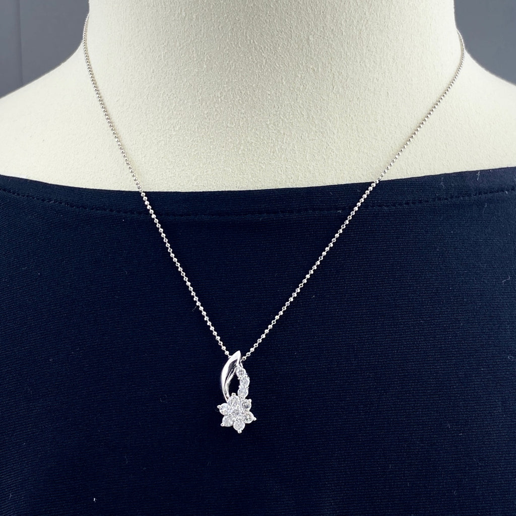 メレダイヤ デザインネックレス プラチナ ペンダント ネックレス Pt900 Pt850 ダイヤモンド レディース 【中古】nbjwl