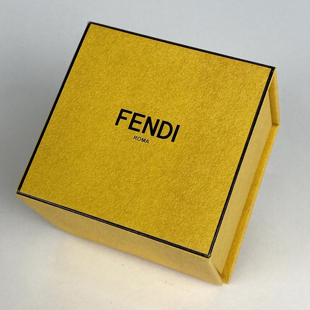 フェンディ オーロック リング 指輪 ラインストーン ジルコン ストラス リング 13号 シルバーメッキ シルバー レディース 【中古】bracc