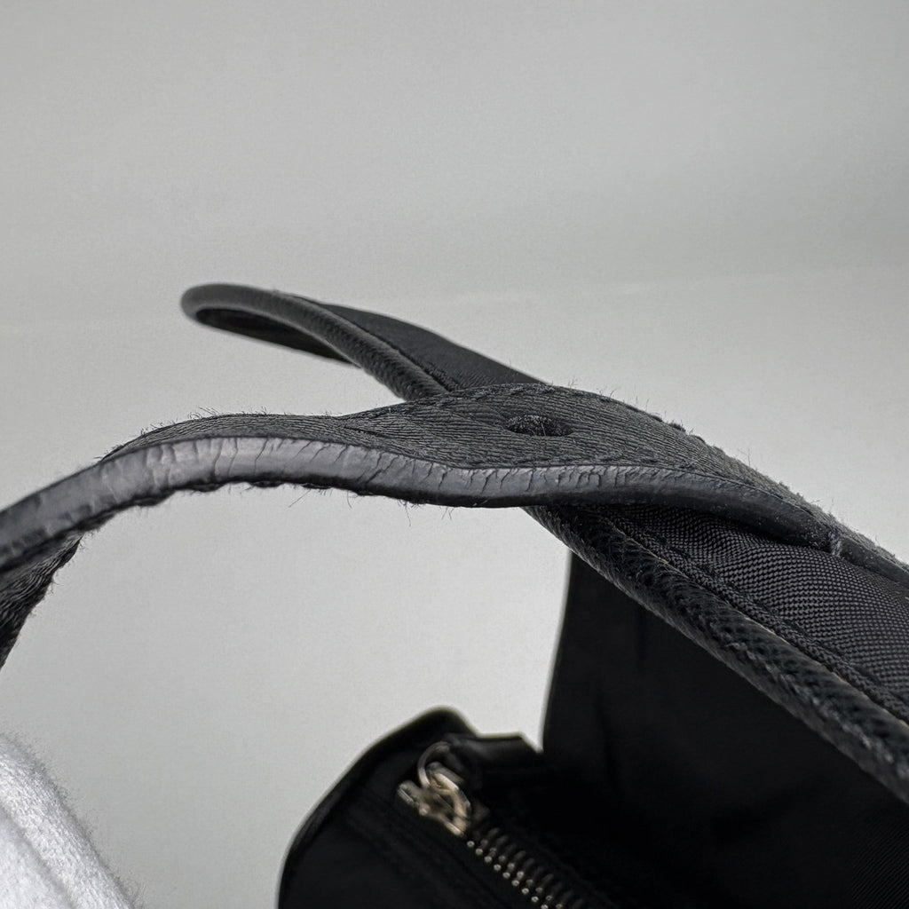 プラダ ロゴプレート ショルダーバッグ ワンショルダー ショルダーバッグ ナイロン ネロ(ブラック) BR2156 レディース 【中古】brbag