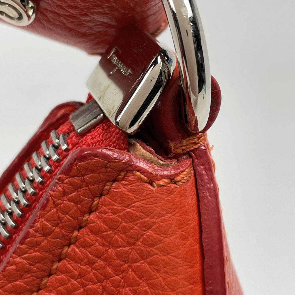 サルヴァトーレフェラガモ ガンチーニ ショルダーバッグ ワンショルダー ショルダーバッグ レザー レッド レディース 【中古】brbag