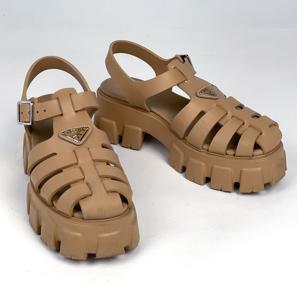 プラダ ロゴプレート サンダル 厚底ラバー メンズ 靴 サンダル ラバー ベージュ レディース 【中古】brapp