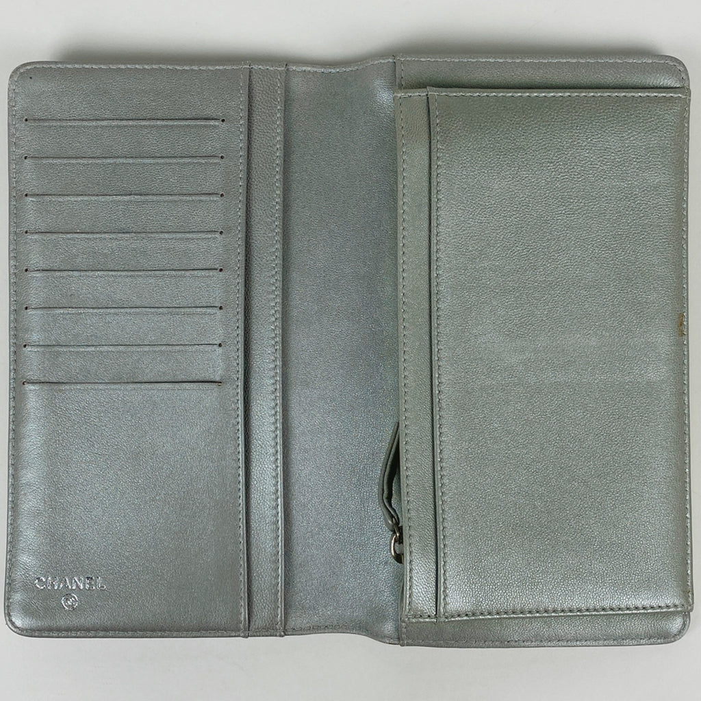 シャネル ココマーク 二つ折り 長財布 カメリア 長財布 レザー ブラック レディース 【中古】brbag