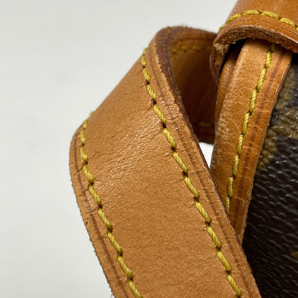 ルイ・ヴィトン ソミュール 30 斜め掛け ショルダーバッグ モノグラム ブラウン M42256 レディース 【中古】brbag