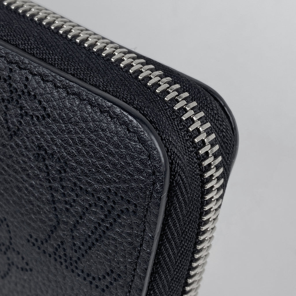 ルイ・ヴィトン ジッピー ウォレット ラウンドジップ ラウンドファスナー 長財布 モノグラムマヒナ ノワール(ブラック) M61867 レディース 【中古】brbag