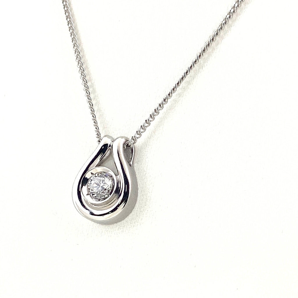 ダイヤモンド デザインネックレス プラチナ ペンダント ネックレス Pt900 Pt850 ダイヤモンド レディース 【中古】nbjwl