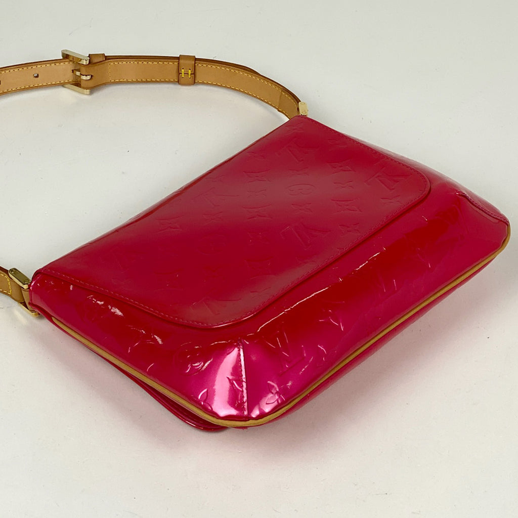 ルイ・ヴィトン トンプソンストリート 肩掛け エナメル ショルダーバッグ モノグラムヴェルニ フューシャピンク M91215 レディース 【中古】brbag