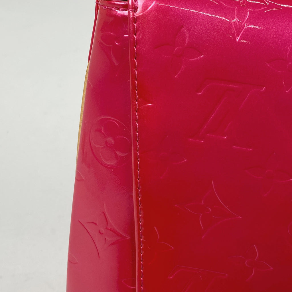 ルイ・ヴィトン トンプソンストリート 肩掛け エナメル ショルダーバッグ モノグラムヴェルニ フューシャピンク M91215 レディース 【中古】brbag