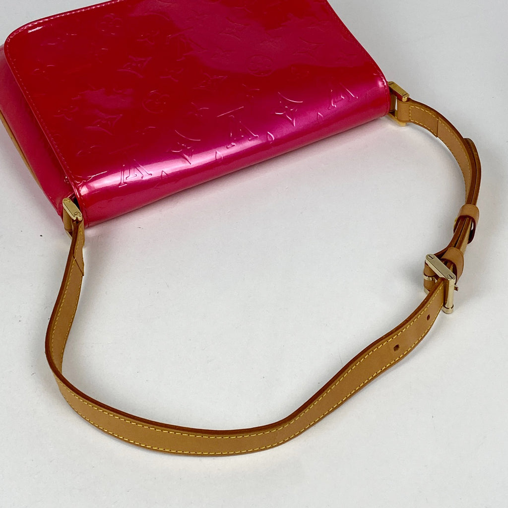 ルイ・ヴィトン トンプソンストリート 肩掛け エナメル ショルダーバッグ モノグラムヴェルニ フューシャピンク M91215 レディース 【中古】brbag