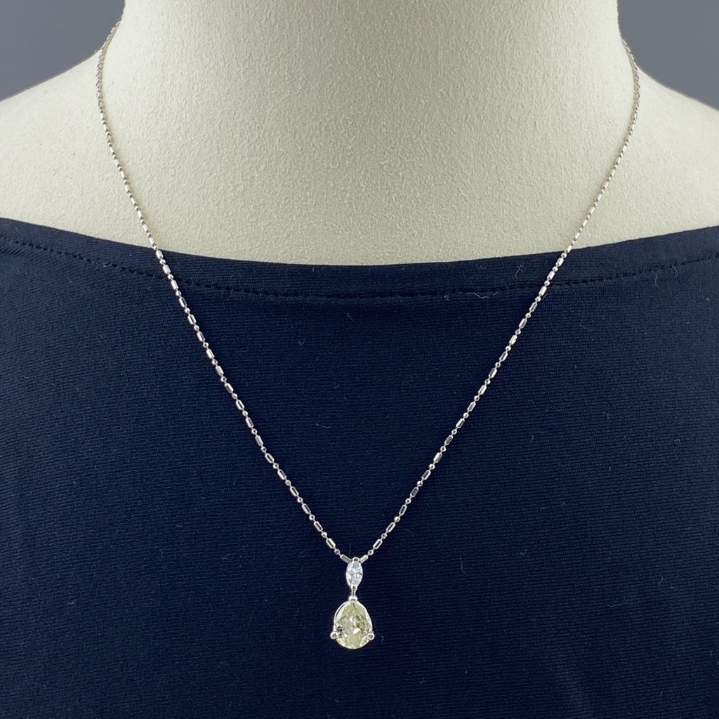 ダイヤモンド デザインネックレス プラチナ ペンダント ネックレス Pt900 Pt850 ダイヤモンド レディース 【中古】nbjwl