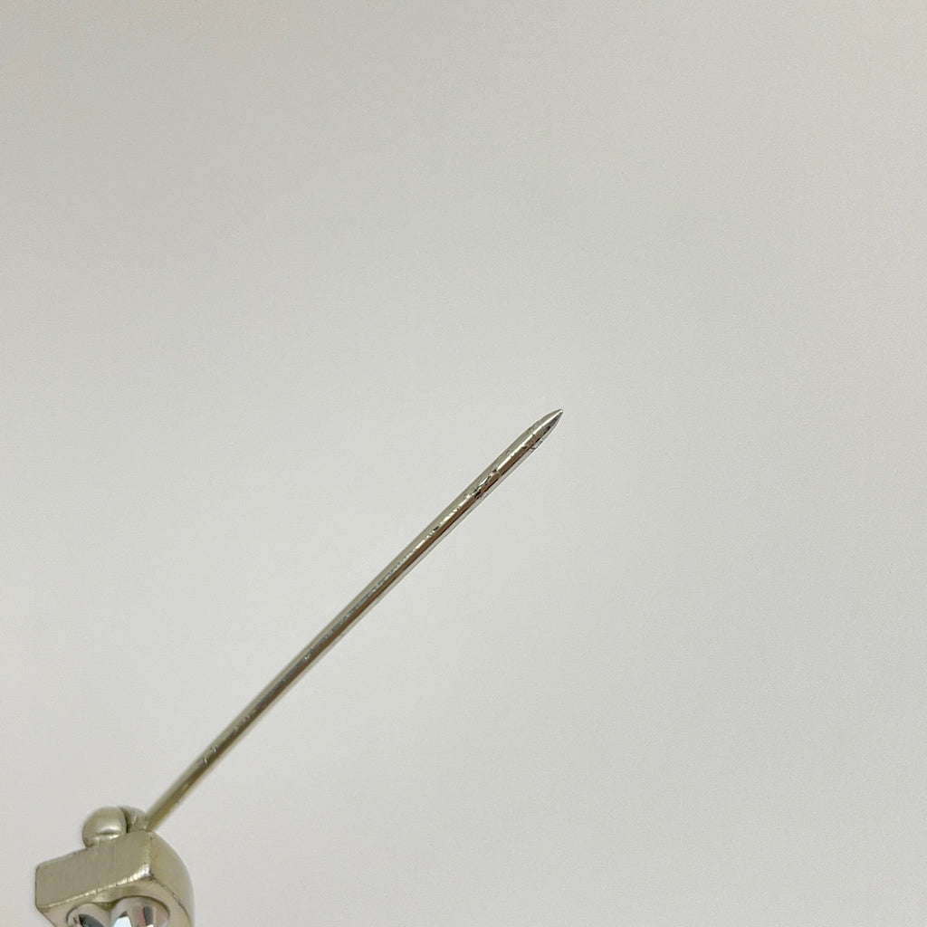 シャネル ココマーク ラインストーン ブローチ CCマーク ブローチ メタル シルバー レディース 【中古】bracc