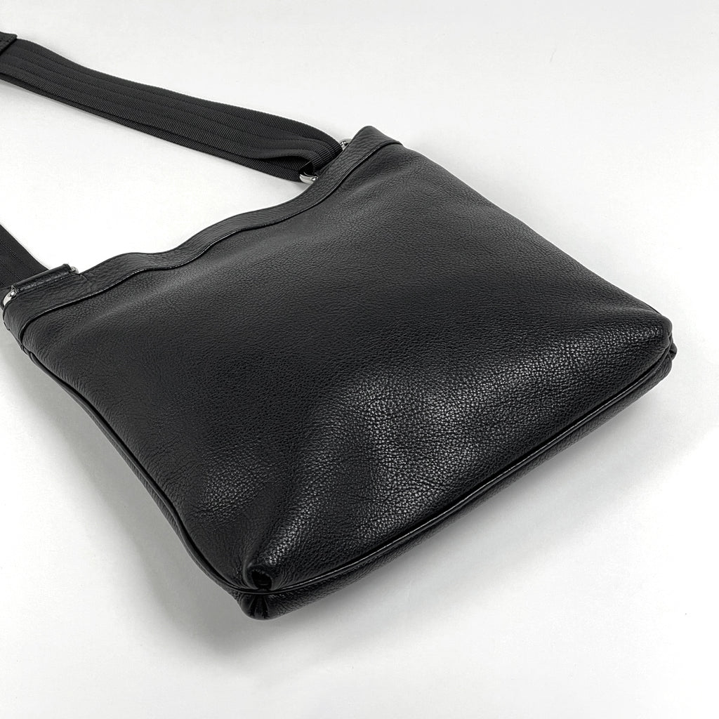 サルヴァトーレフェラガモ ガンチーニ ショルダーバッグ ロゴ 斜め掛け ショルダーバッグ レザー ブラック レディース 【中古】brbag