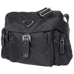 プラダ ロゴプレート ショルダーバッグ 斜め掛け ショルダーバッグ ナイロン ネロ(ブラック) レディース 【中古】brbag