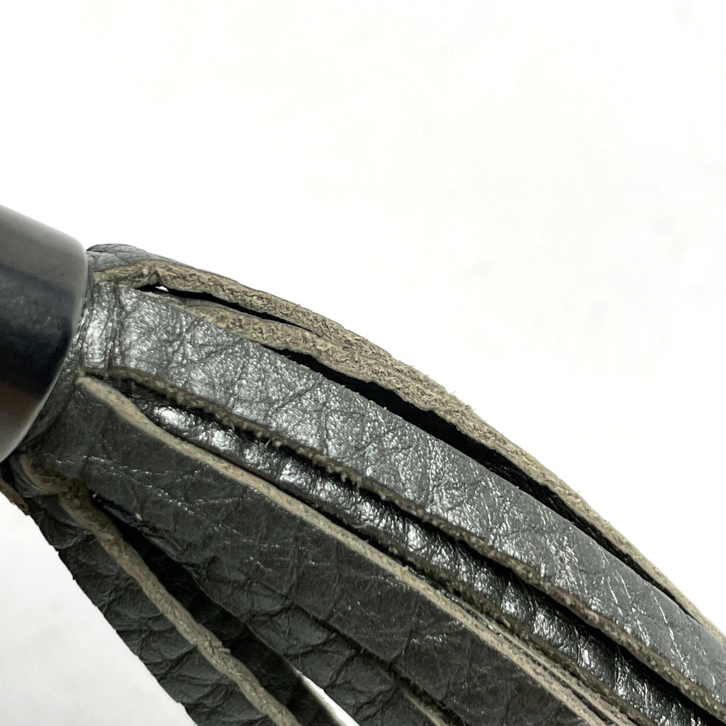 グッチ ソーホー ダブルチェーン ショルダーバッグ インターロッキングG タッセル フリンジ メタリック ショルダーバッグ レザー グリーン 308983 レディース 【中古】brbag