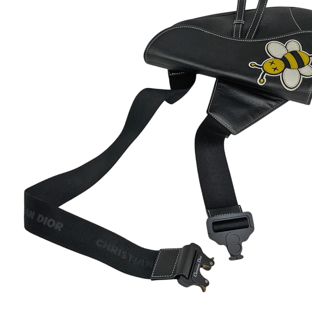 クリスチャンディオール サドルバッグ KAWSコラボ 蜂 ショルダーバッグ ボディバッグ レザー ブラック レディース 【中古】brbag