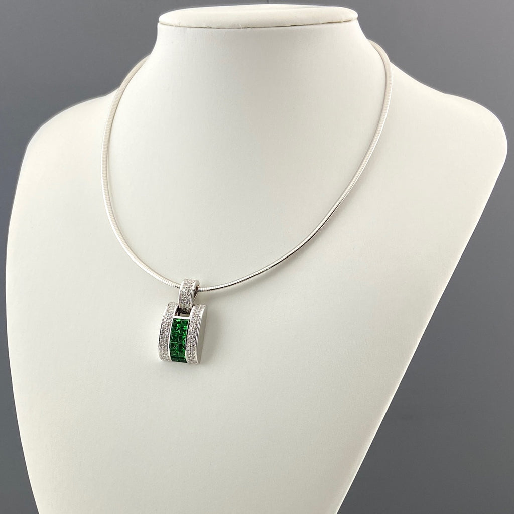 グリーングロッシュラーガーネット デザインネックレス ペンダント メレダイヤ ネックレス 750 K18 グリーングロッシュラーガーネット レディース 【中古】nbjwl