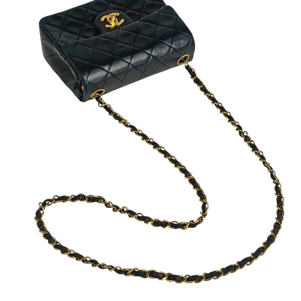 シャネル ミニ マトラッセ シングルフラップ チェーン ショルダーバッグ ココマーク ショルダーバッグ レザー ブラック A01115 レディース 【中古】brbag