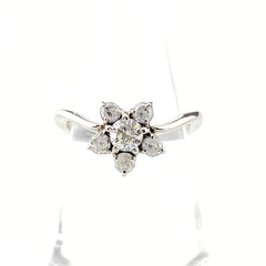 フラワーモチーフ デザインリング プラチナ 指輪 メレダイヤ 花 リング 13.5号 Pt900 ダイヤモンド レディース 【中古】nbjwl