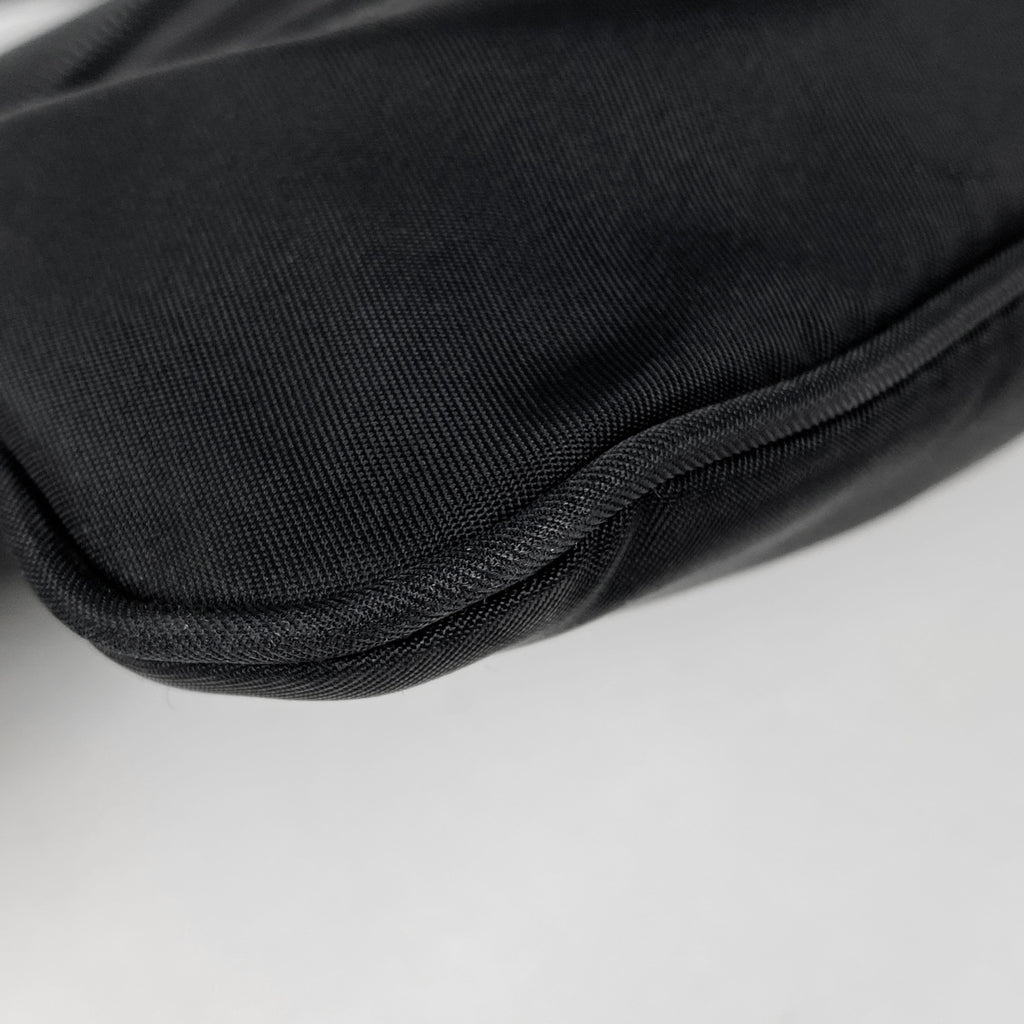 プラダ ロゴプレート ショルダーバッグ 斜め掛け ショルダーバッグ ナイロン ネロ(ブラック) レディース 【中古】brbag