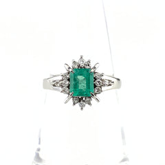 エメラルド デザインリング プラチナ メレダイヤ 指輪 リング 13号 Pt900 エメラルド ダイヤモンド レディース 【中古】nbjwl