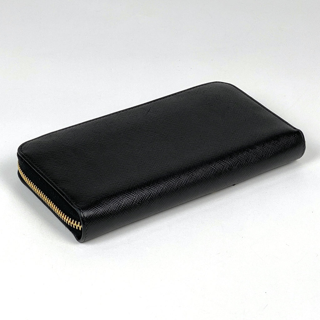 プラダ ロゴプレート ラウンドファスナー 長財布 ラウンドジップ ロボット 長財布 サフィアーノレザー ネロ(ブラック) 1ML506 レディース 【中古】brbag