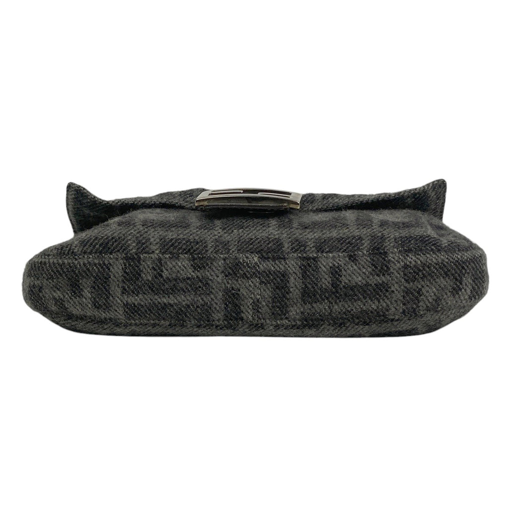 フェンディ ズッカ柄 ショルダーバッグ ハントバッグ ワンショルダー ショルダーバッグ ファブリック グレー 26424 レディース 【中古】brbag