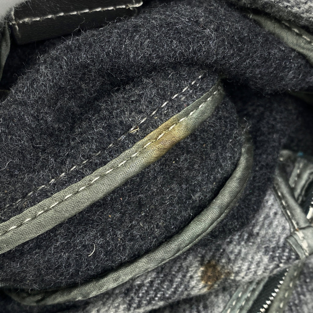 フェンディ ズッカ柄 ショルダーバッグ ハントバッグ ワンショルダー ショルダーバッグ ファブリック グレー 26424 レディース 【中古】brbag