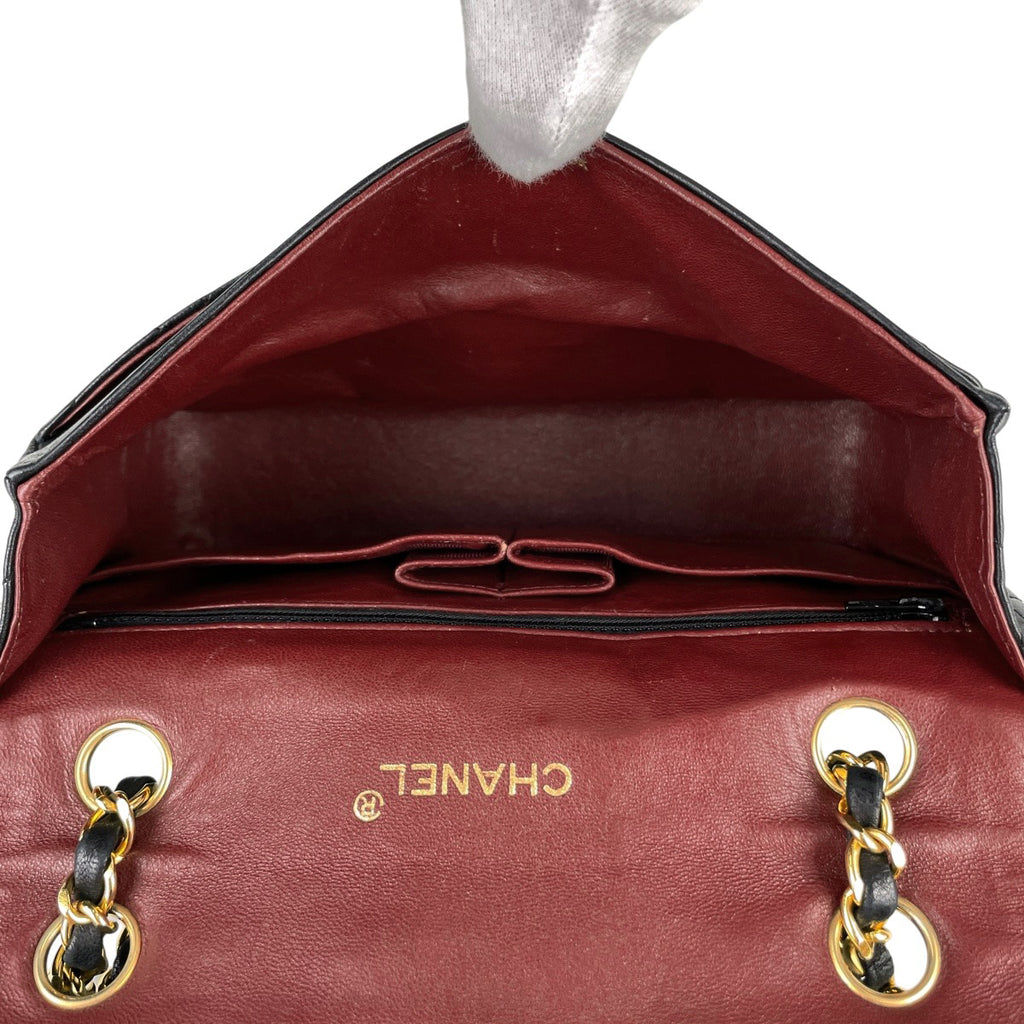 シャネル マトラッセ シングルフラップ チェーン ショルダーバッグ Wチェーン ショルダーバッグ レザー ブラック レディース 【中古】brbag