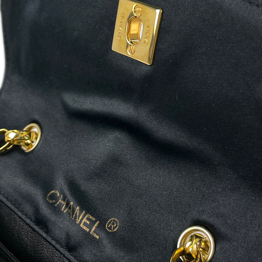 シャネル ココマーク チェーン ショルダーバッグ マトラッセ ショルダーバッグ サテン ブラック レディース 【中古】brbag