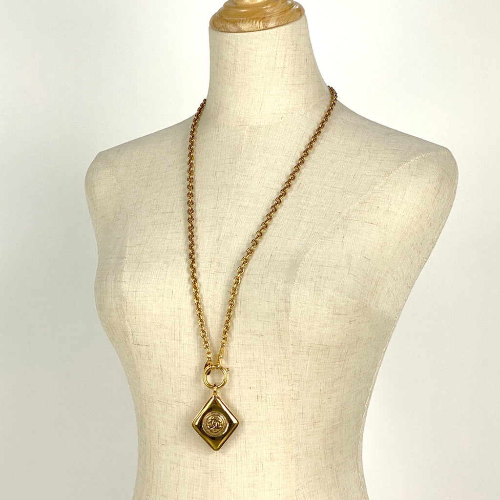 シャネル ココマーク チェーン ネックレス CCマーク ひし形 ロング ネックレス GP ゴールド レディース 【中古】bracc