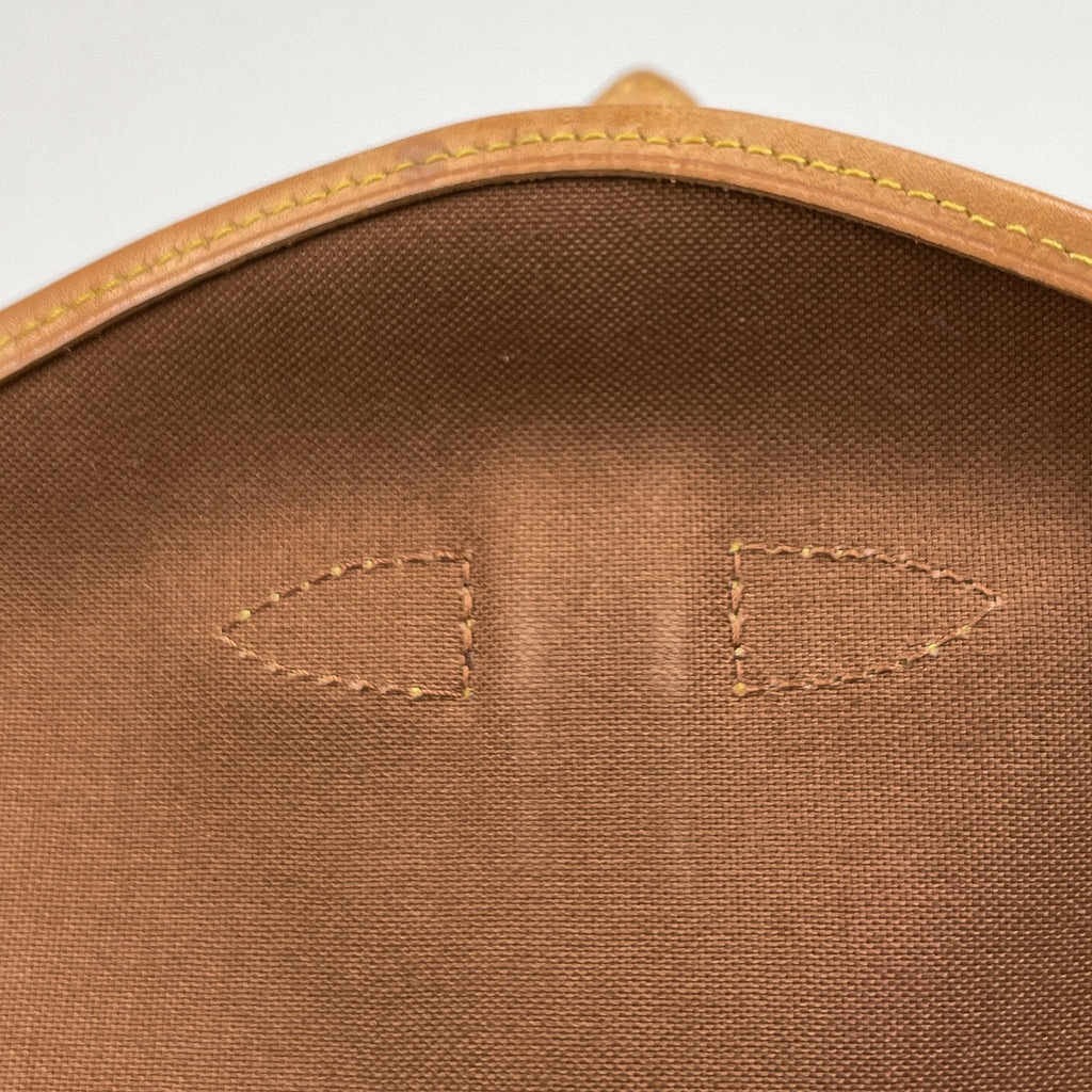 ルイ・ヴィトン ソミュール 30 斜め掛け ショルダーバッグ モノグラム ブラウン M42256 レディース 【中古】brbag