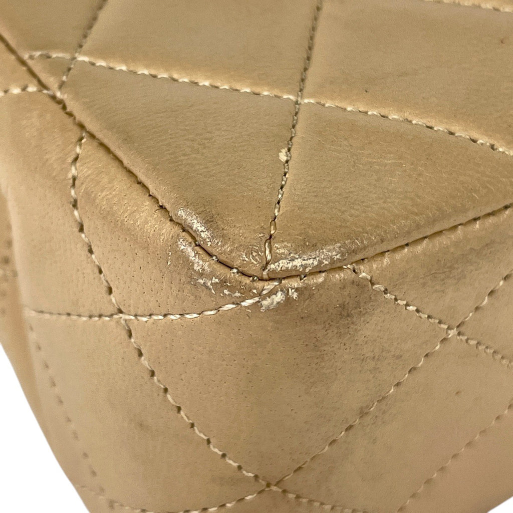 シャネル ココマーク チェーン ショルダーバッグ マトラッセ Wチェーン ショルダーバッグ レザー ベージュ レディース 【中古】brbag