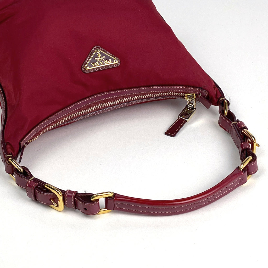 プラダ ロゴプレート ハンドバッグ 手提げ ショルダーバッグ ハンドバッグ ナイロン レッド レディース 【中古】brbag