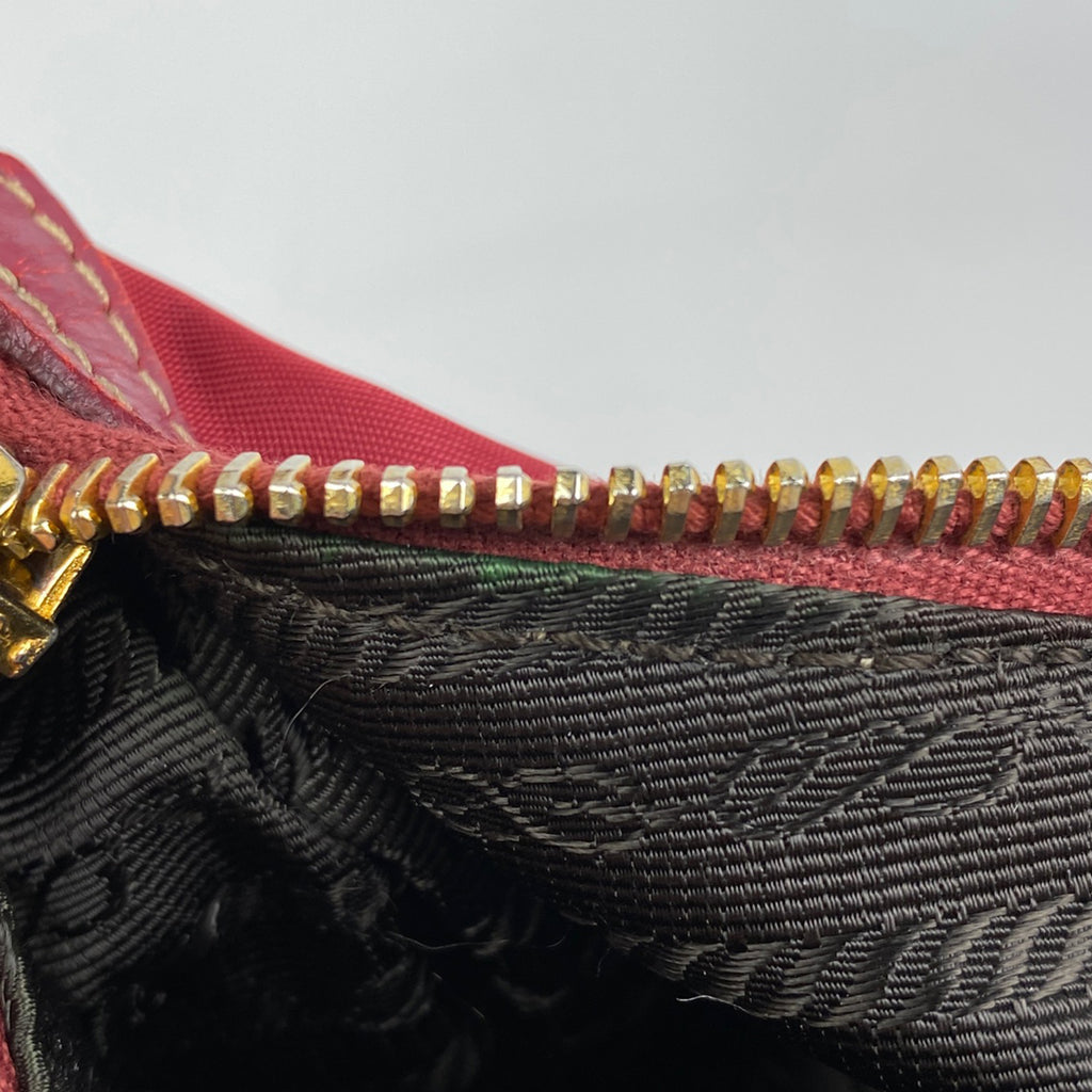 プラダ ロゴプレート ハンドバッグ 手提げ ショルダーバッグ ハンドバッグ ナイロン レッド レディース 【中古】brbag