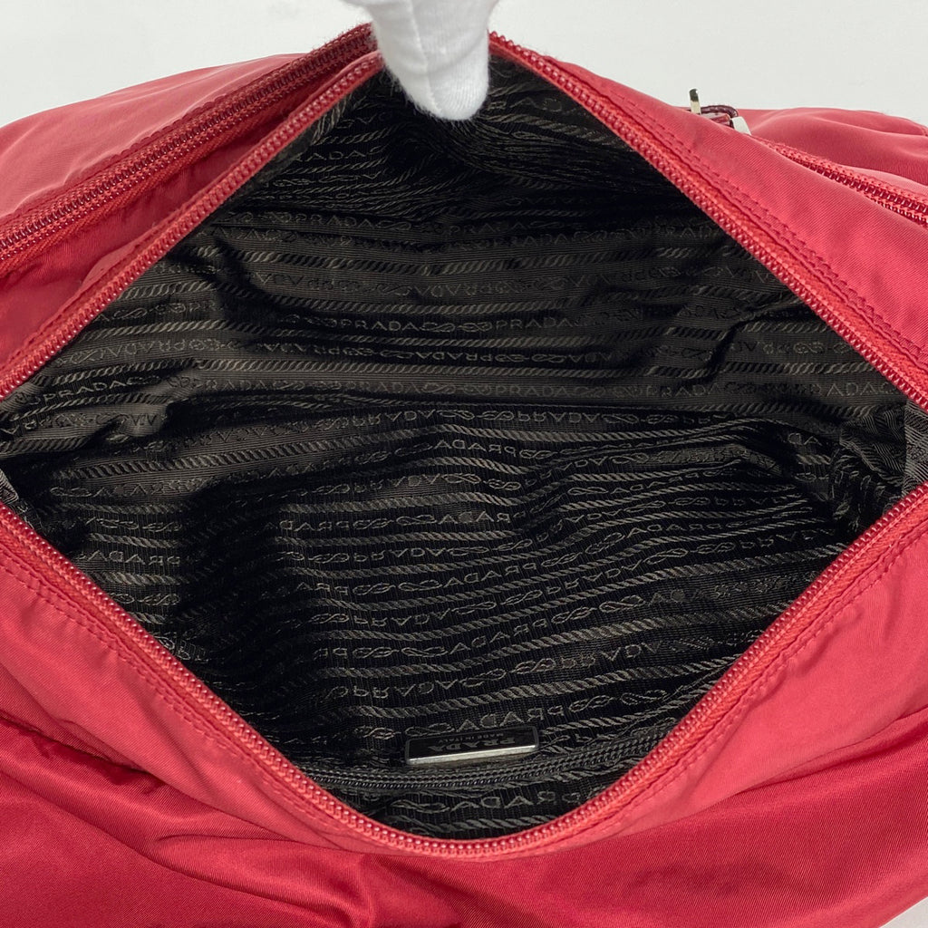 プラダ ロゴプレート ショルダーバッグ 斜め掛け ショルダーバッグ ナイロン レッド レディース 【中古】brbag