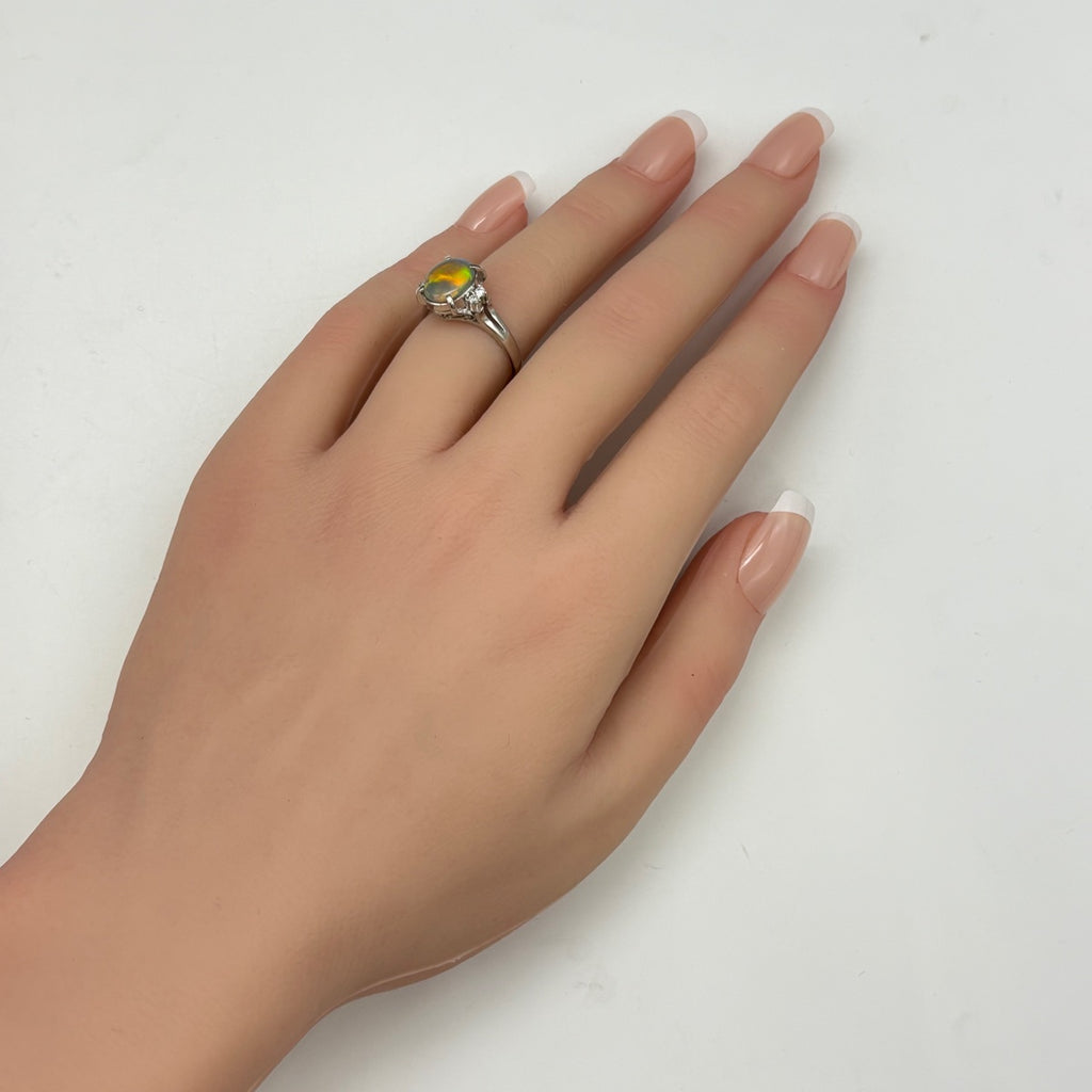 オパール デザインリング プラチナ 指輪 メレダイヤ リング 11.5号 Pt900 オパール ダイヤモンド レディース 【中古】nbjwl