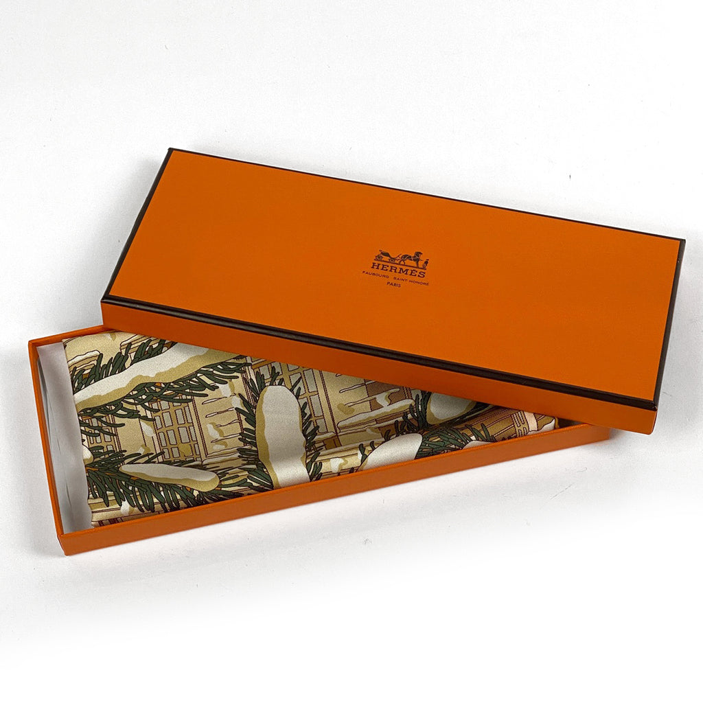 エルメス プチ カレ Noel au 24 Faubourg フォーブル24番地のクリスマス スカーフ シルク ブラウン マルチカラー レディース 【中古】brbag