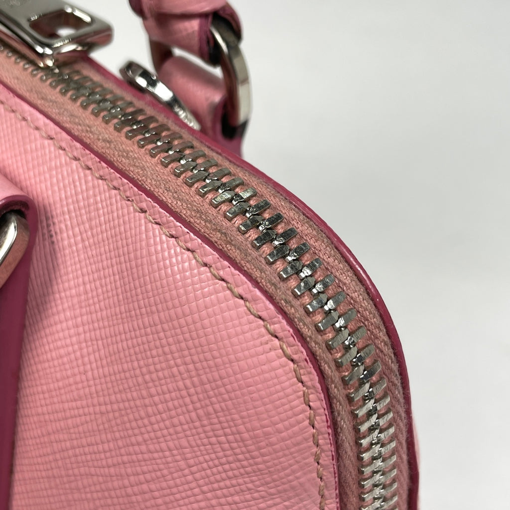 プラダ ロゴ ハンドバッグ 2WAY ショルダーバッグ プロムナード ハンドバッグ サフィアーノレザー ピンク レディース 【中古】brbag