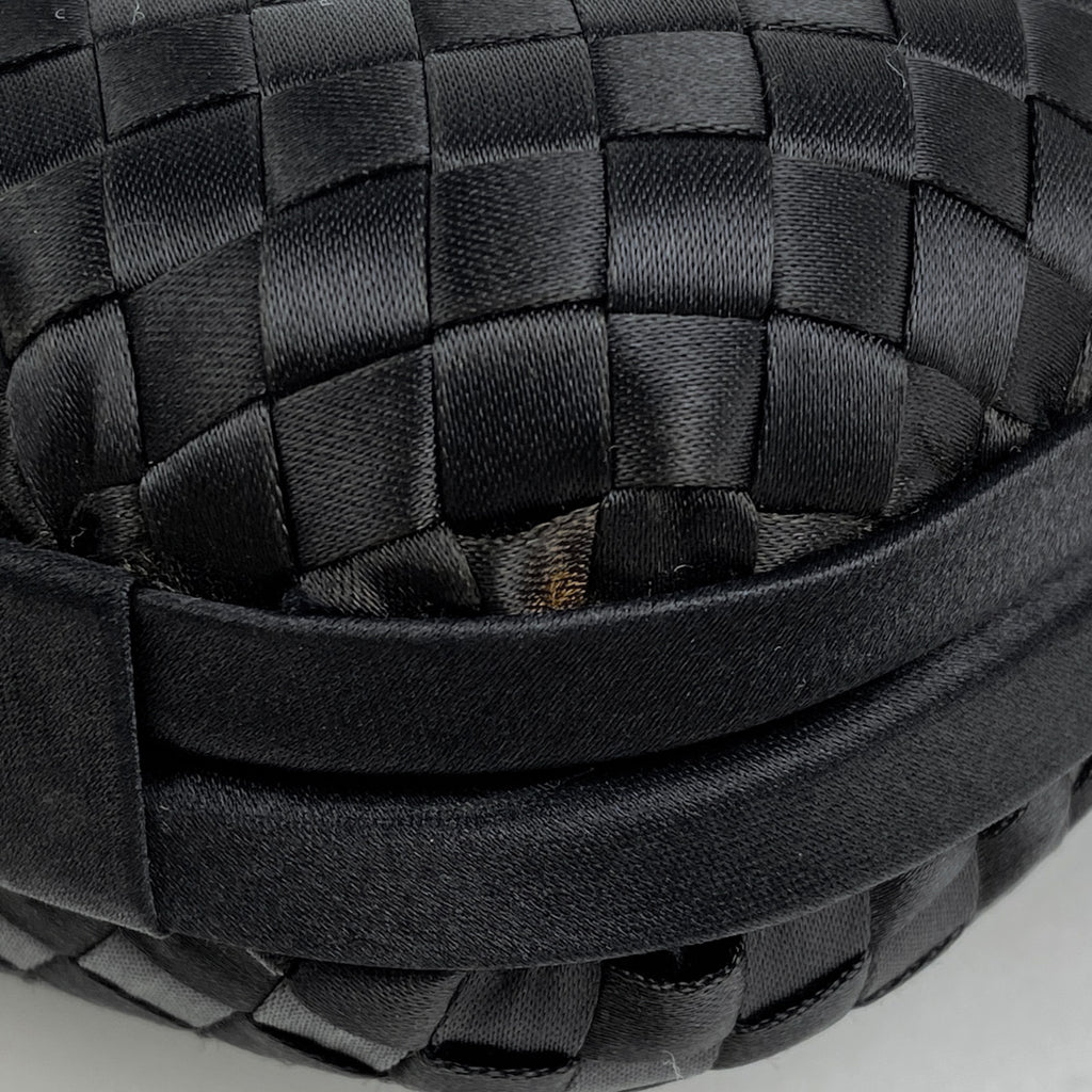 ボッテガヴェネタ イントレチャート ポーチ パーティーバッグ アクセサリーポーチ サテン ブラック レディース 【中古】brbag