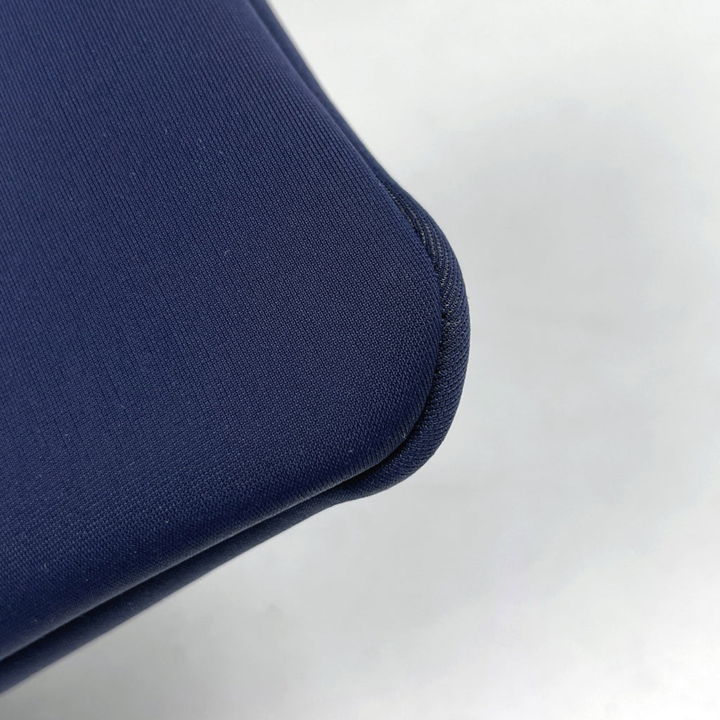 エルメス ネオバン ウェーブ PM メイク コスメ 小物入れ パンチング 化粧ポーチ ナイロン ネイビー レディース 【中古】brbag