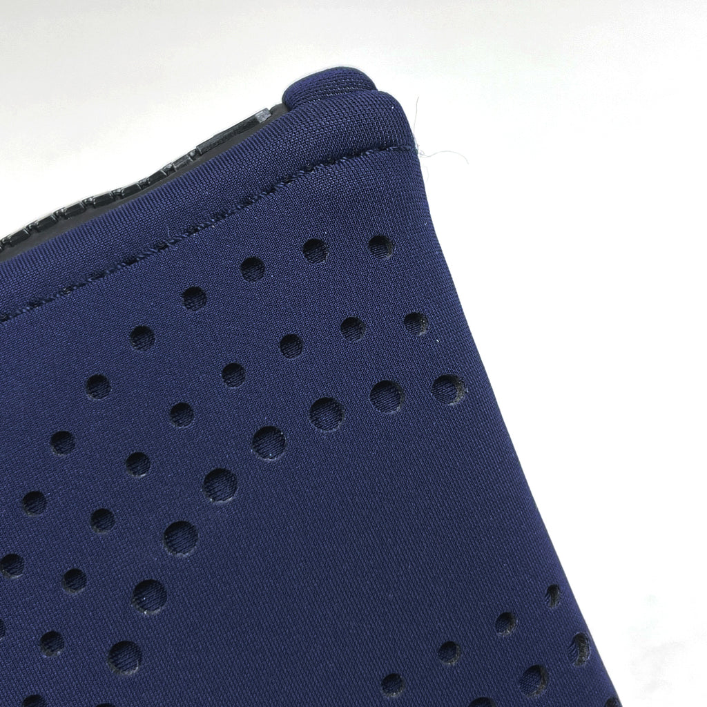 エルメス ネオバン ウェーブ PM メイク コスメ 小物入れ パンチング 化粧ポーチ ナイロン ネイビー レディース 【中古】brbag