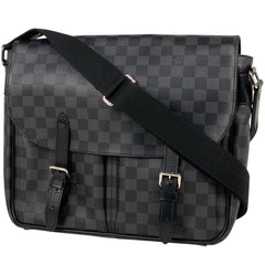 ルイ・ヴィトン クリストファー メッセンジャー 斜め掛け ショルダーバッグ ダミエグラフィット ノワール(ブラック) N41500 メンズ 【中古】brbag