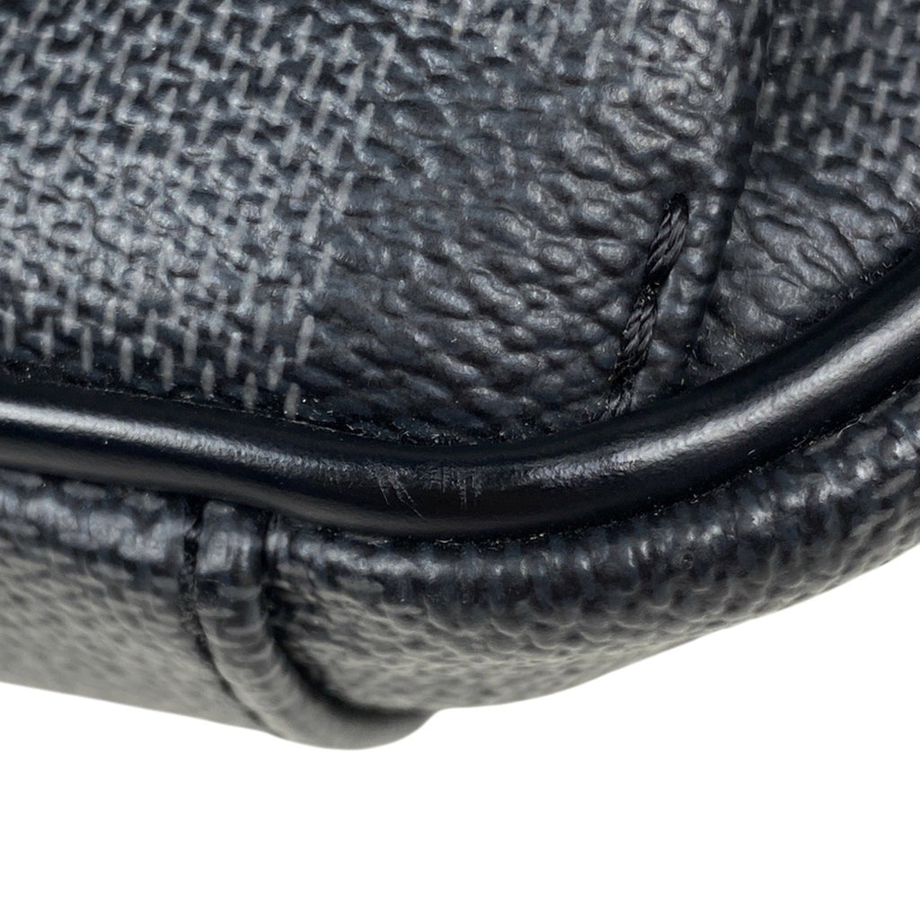 ルイ・ヴィトン クリストファー メッセンジャー 斜め掛け ショルダーバッグ ダミエグラフィット ノワール(ブラック) N41500 メンズ 【中古】brbag