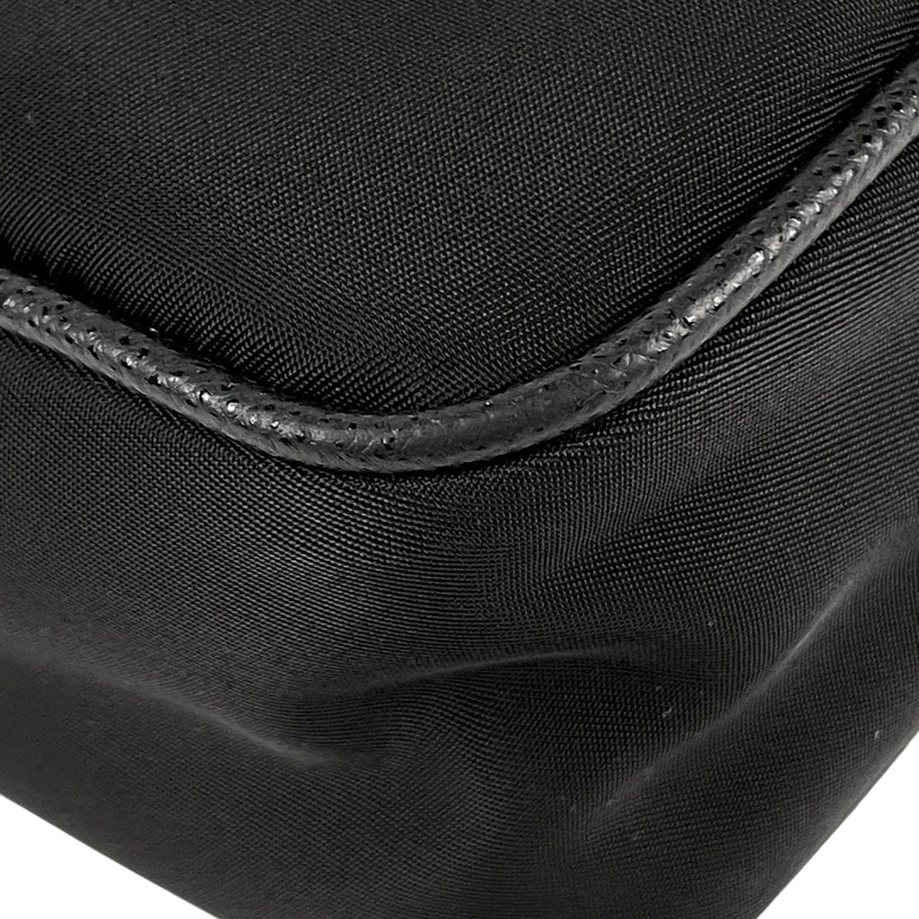 プラダ ロゴプレート ショルダーバッグ 斜め掛け RE NYLON ショルダーバッグ ナイロン ネロ(ブラック) レディース 【中古】brbag