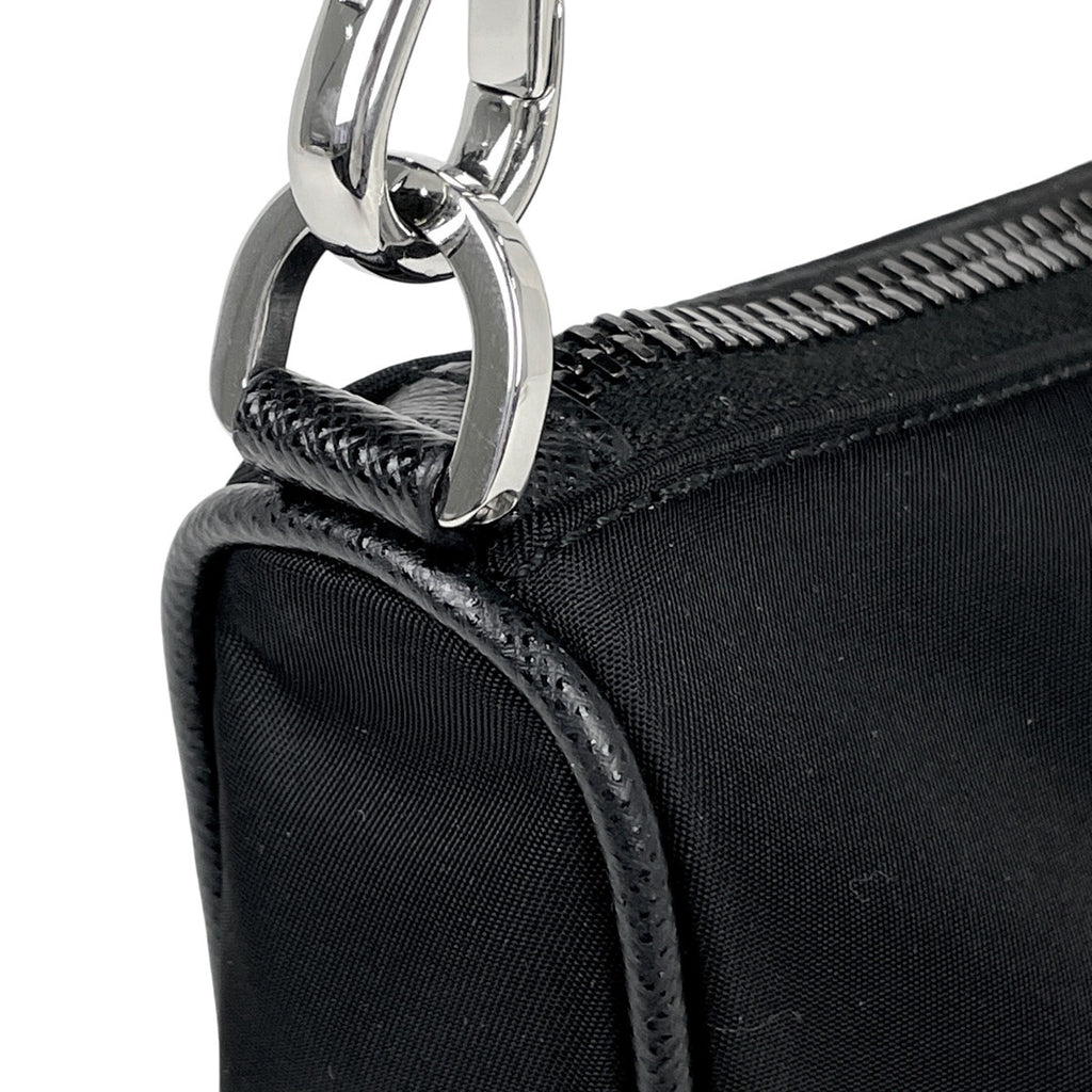 プラダ ロゴプレート ショルダーバッグ 斜め掛け RE NYLON ショルダーバッグ ナイロン ネロ(ブラック) レディース 【中古】brbag